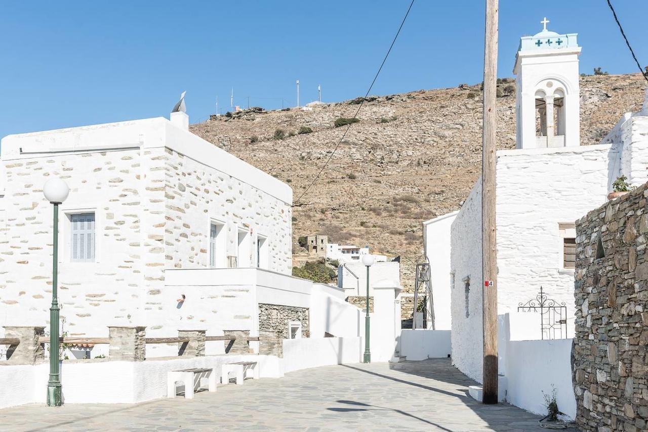"Aura" Apt In Stone Tower 1690 • Andros Aidonia  Exterior foto
