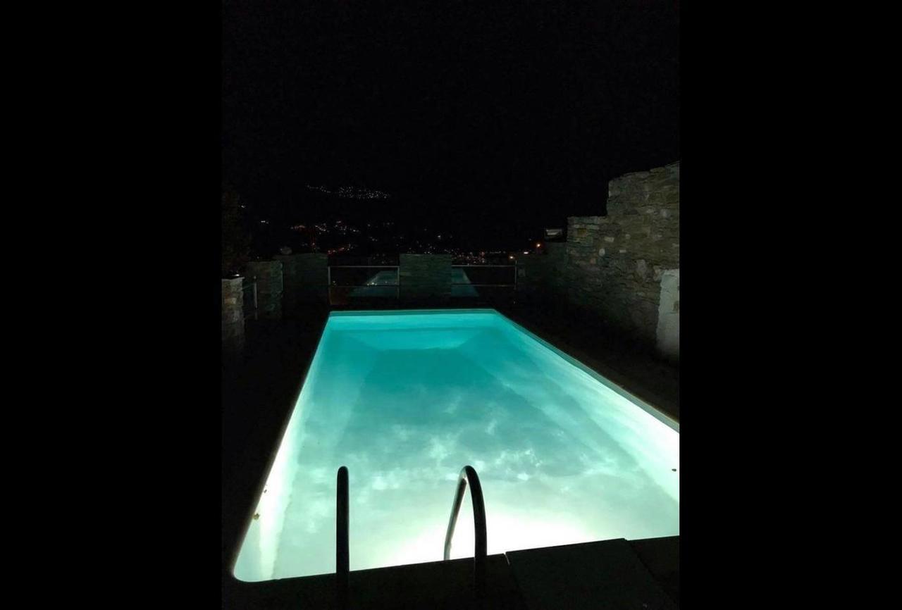 "Aura" Apt In Stone Tower 1690 • Andros Aidonia  Exterior foto