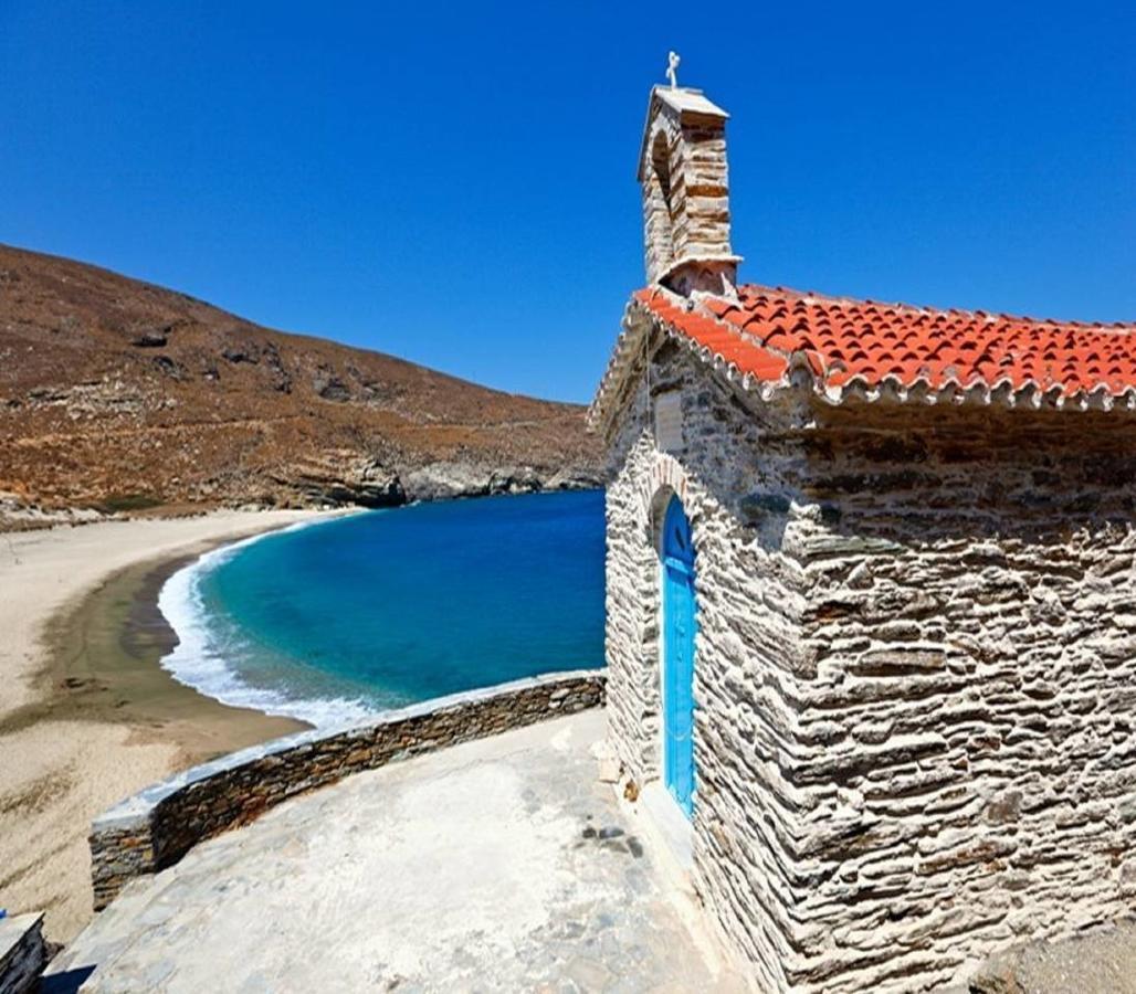 "Aura" Apt In Stone Tower 1690 • Andros Aidonia  Exterior foto
